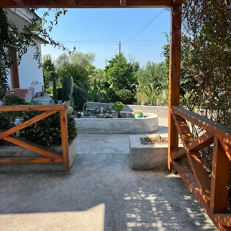 Besa House 아파트 Vlorë